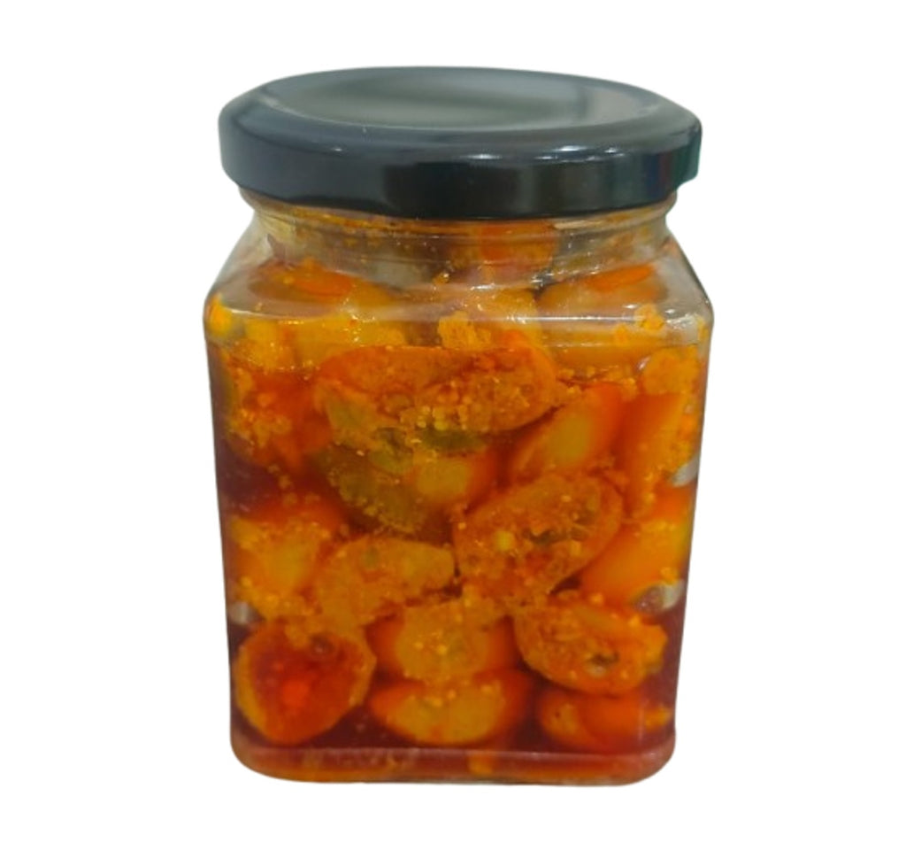 Ishiv Homemade Karonda Mirch Pickle, 250 g